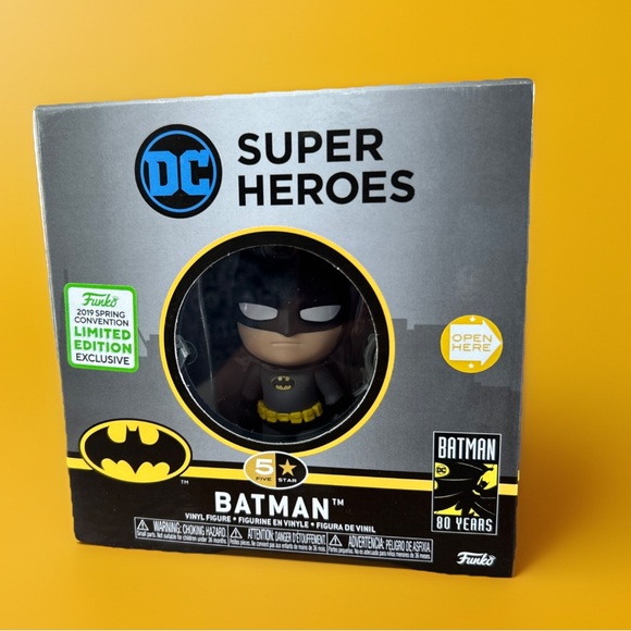 DC Batman 5 Star Funko Mini Figure 2019 Spring Convention Exclusive New - Picture 1 of 10